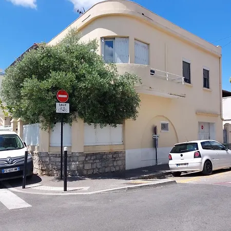 Superbe Et Son Garage Prive Gratuit Apartment *