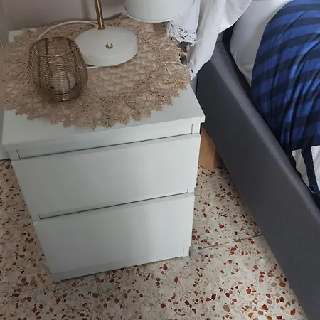 Superbe Et Son Garage Prive Gratuit * 님