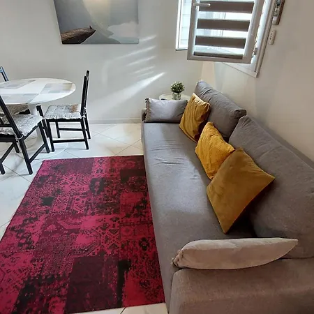 Superbe Et Son Garage Prive Gratuit Apartment Nimes