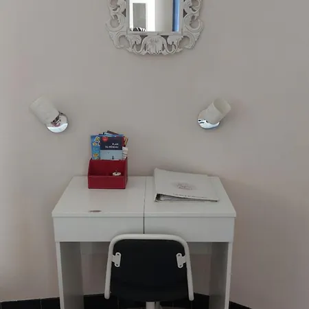 Superbe Et Son Garage Prive Gratuit 님