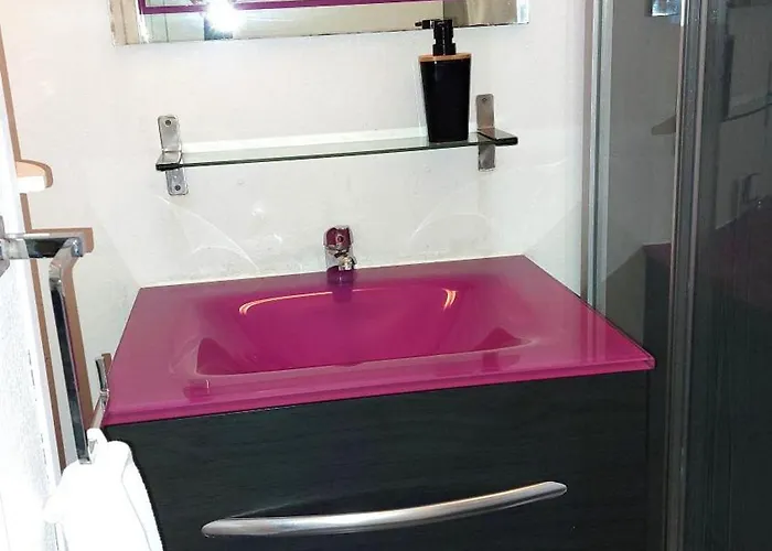 Superbe Et Son Garage Prive Gratuit Nimes