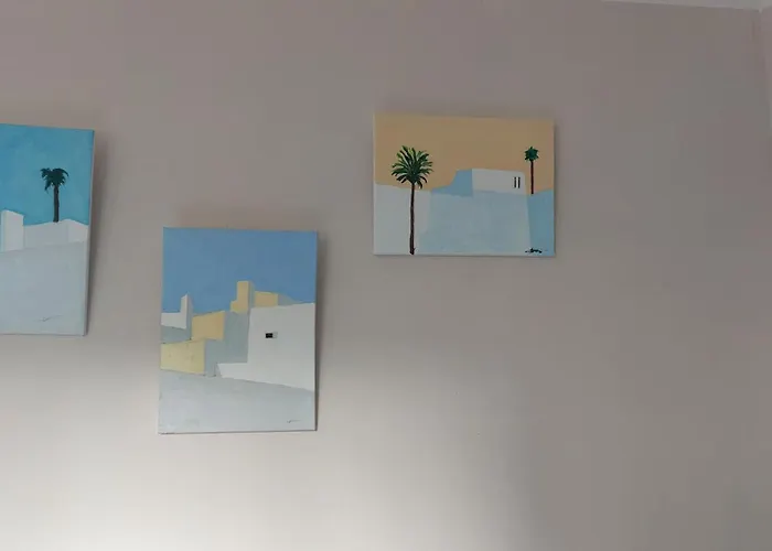 Superbe Et Son Garage Prive Gratuit