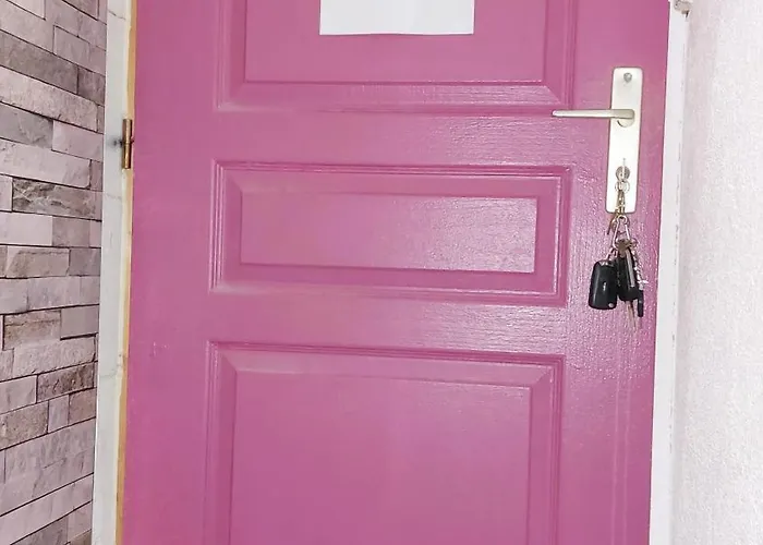 Superbe Et Son Garage Prive Gratuit Nimes